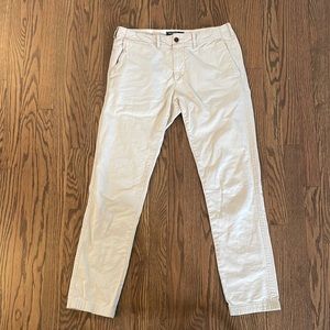 Abercrombie & Fitch Men’s Khaki Pant.  30Wx32L.  Color - Light Khaki / Stone